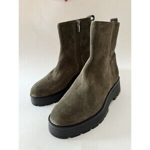 Vince Camuto Lug-sole Utility Chelsea Green Suede Boots Size 8 1/2 NEW